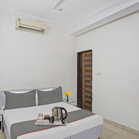 Hotel O Imperial Residency Near Dashrath Puri Metro Station Yeni Delhi Dış mekan fotoğraf