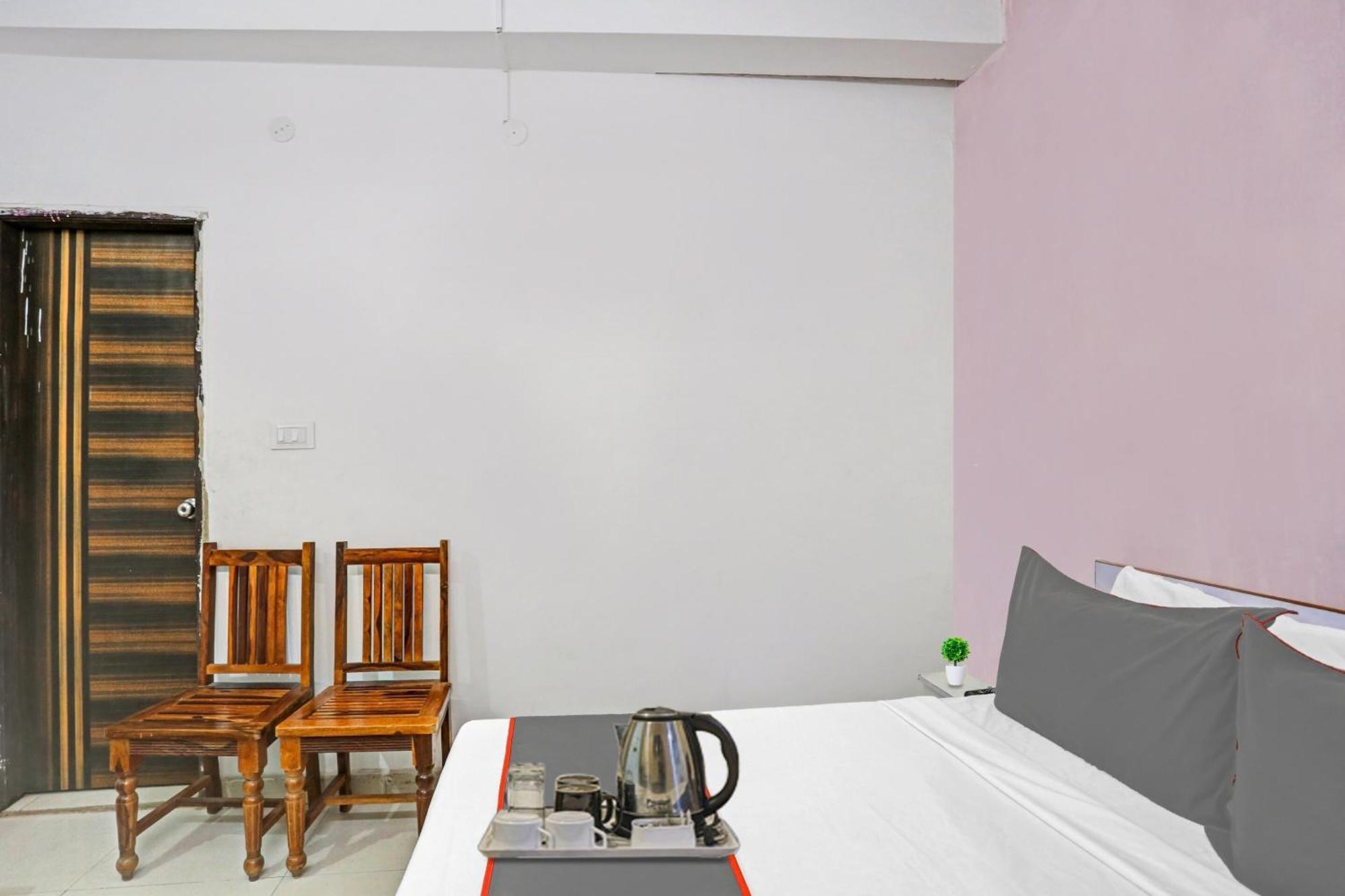 Hotel O Imperial Residency Near Dashrath Puri Metro Station Yeni Delhi Dış mekan fotoğraf